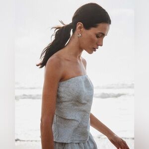 Quince 100% European Linen Strapless Top XS Blue Pinstripe